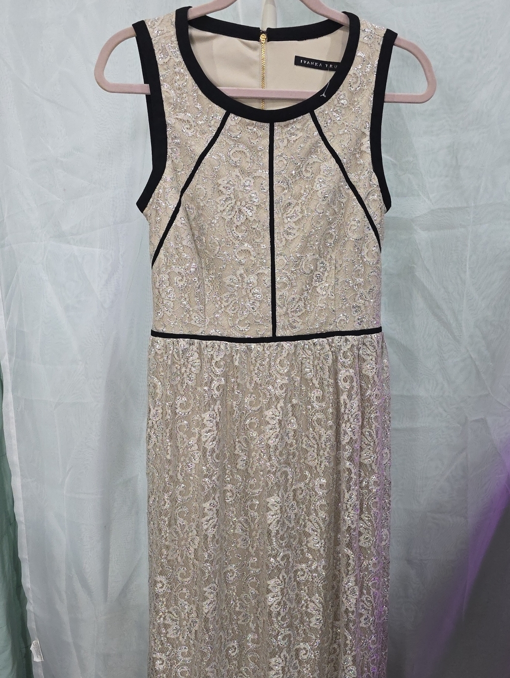 NWOT Ivanka Trump Metallic Lace Colorblock Sheath Dress 10